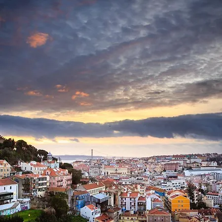 Apartamento New Bright And Cozy In Graca *