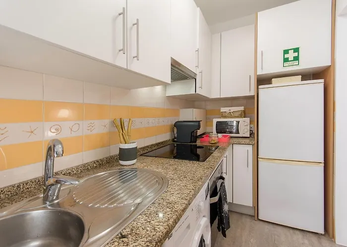 New Bright And Cozy In Graca شقة