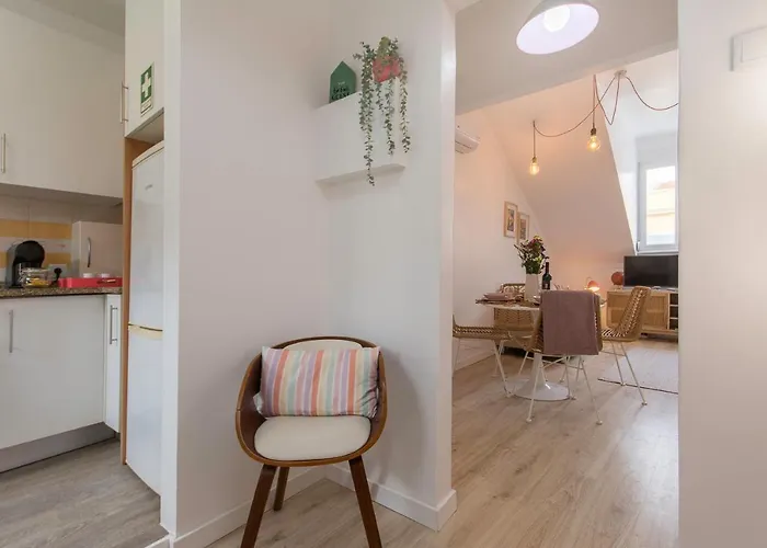 New Bright And Cozy In Graca Lejlighed