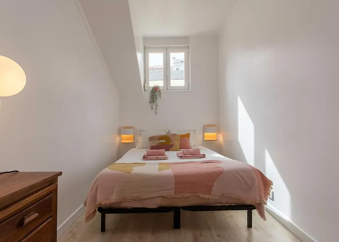 Lejlighed New Bright And Cozy In Graca