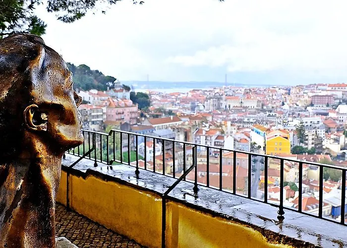 New Bright And Cozy In Graca Lissabon